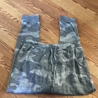 A New Day Gray Camo Drawstring Jogger Style Leggings  Size XL